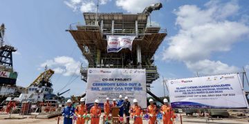 Momen seremoni “Load Out & Sail Away” struktur top side Anjungan OOA yang dihadiri SKK Migas, Pertamina Hulu Energi, Pertamina Subholding Upstream Regional Jawa, PHE ONWJ, Meindo Elang Indah dan Bea Cukai Bintan, Selasa (24/6) di Bintan, Kepulauan Riau.