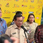 Gubernur Pramono Anung Pastikan UMP DKI 2026 Naik, Target Rampung Hari Ini