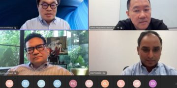 Director of Regulation and Ethics Indonesia Artificial Intelligence Society (IAIS), Henke Yunkins (kiri atas) saat virtual media roundtable.