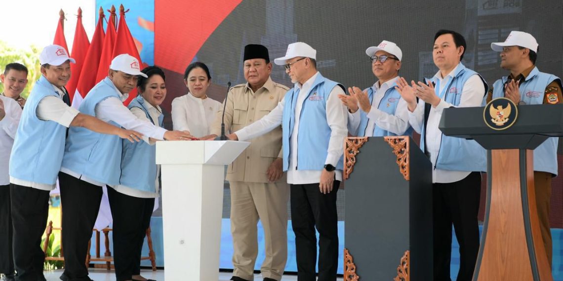 residen Republik Indonesia, Prabowo Subianto, secara resmi meluncurkan kelembagaan 80.081 unit Koperasi Desa/Kelurahan (Kopdes/ Kel) Merah Putih di Bentangan, Klaten, Jawa Tengah