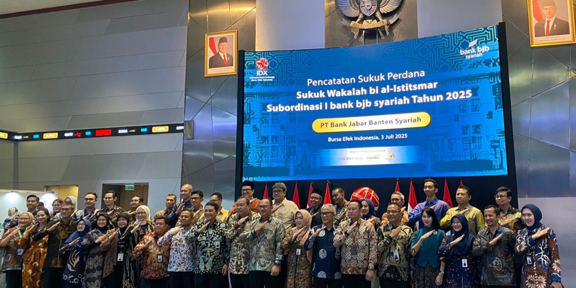 Bank BJB Syariah Catatkan Sukuk Perdana Rp300 Miliar di BEI
