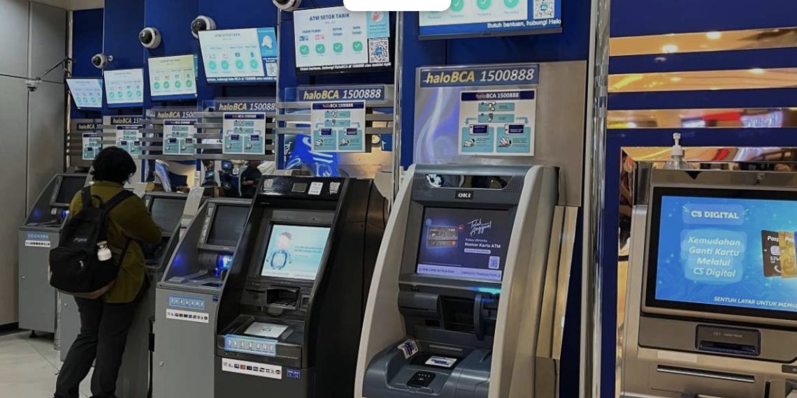 Ilustrasi mesin ATM bank (foto: Ist)