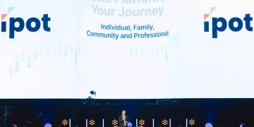 Moleonoto The, Direktur Utama Indo Premier Sekuritas saat meluncurkan IPOT Wealth Creation Platform.