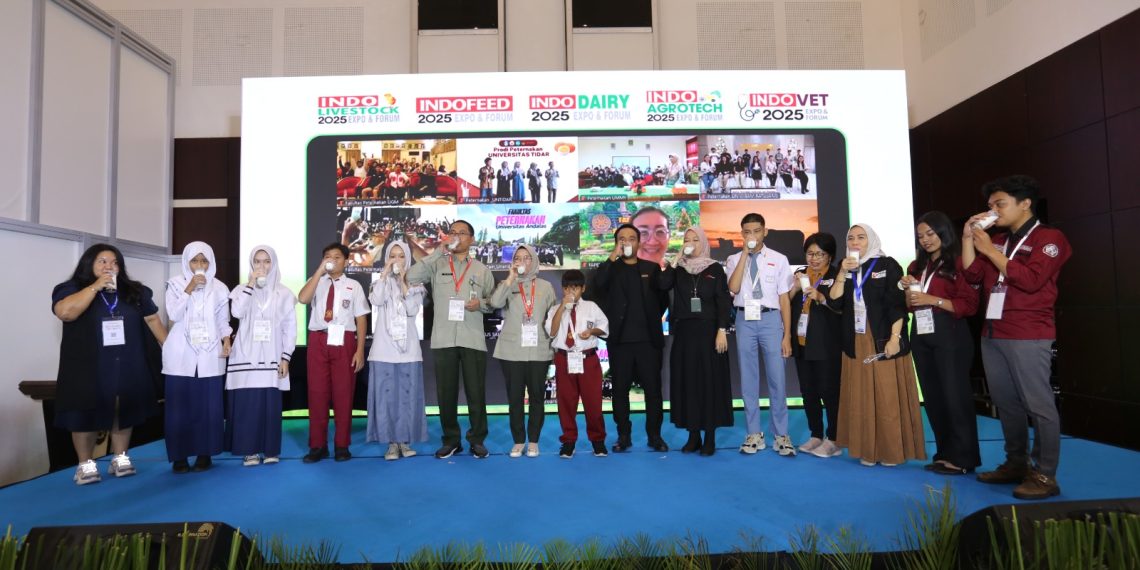 Gerakan Sosialisasi SDTI Minum Susu Kampanye Gizi Nasional