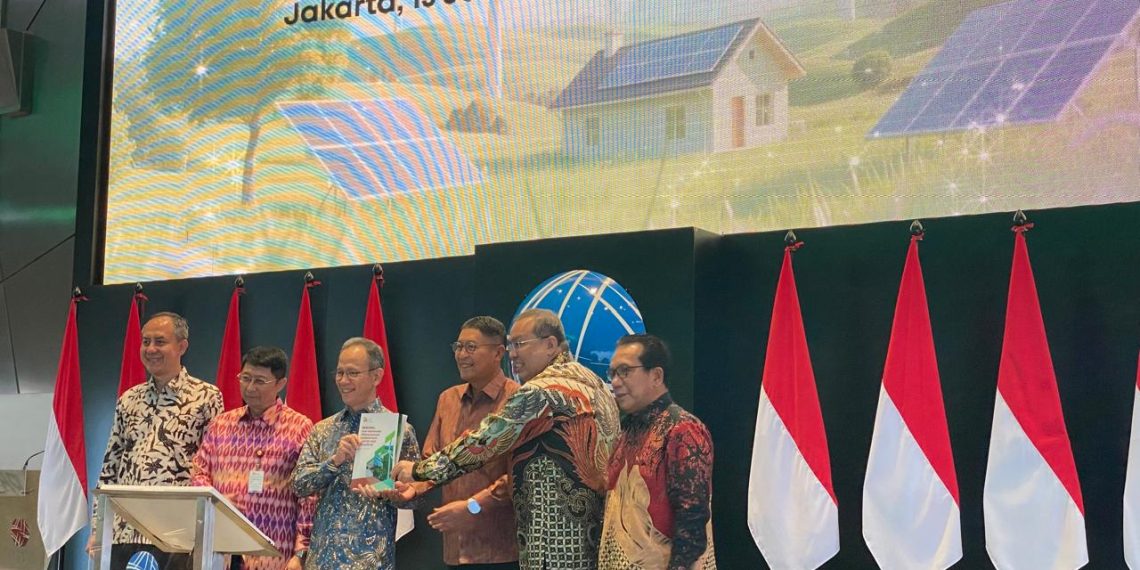 OJK dan BEI Luncurkan Buku Perdagangan Karbon untuk Sektor Jasa Keuangan