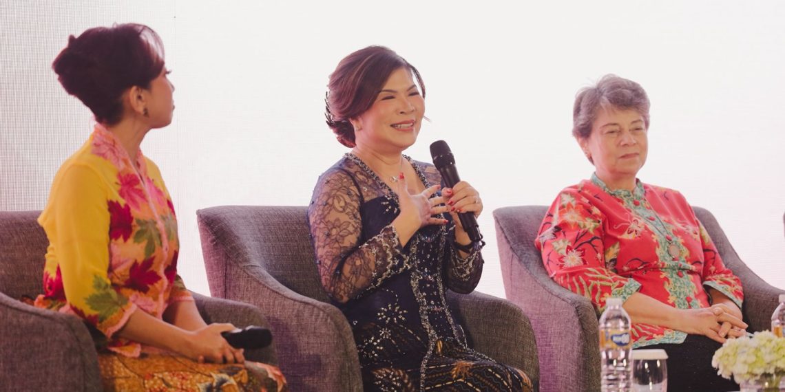Wani Sabu, Leader Bertangan Dingin dari BCA Raih Penghargaan The Most Outstanding Women 2025