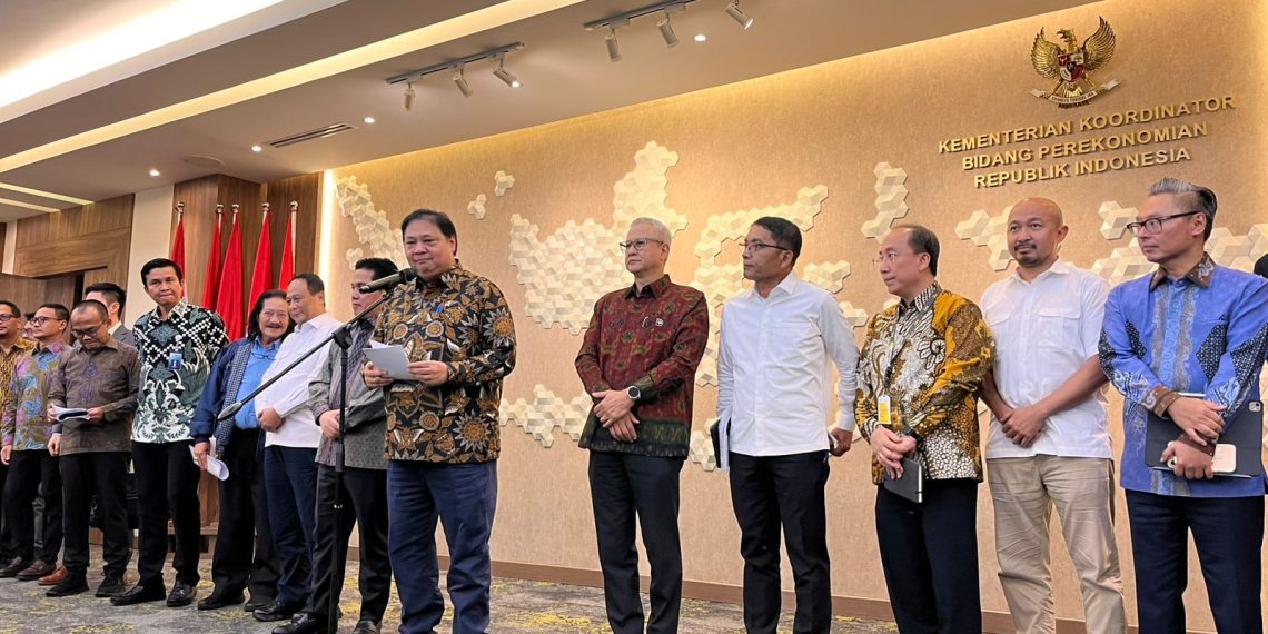 Konferensi Pers Perkembangan KUR