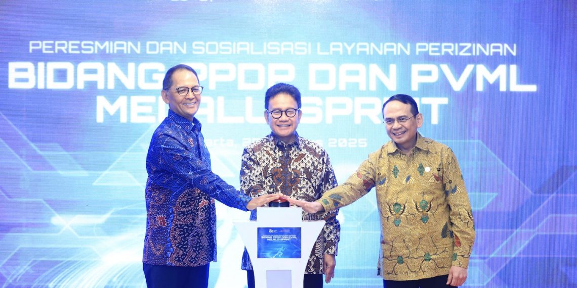 Otoritas Jasa Keuangan (OJK) meresmikan peralihan layanan perizinan dari Sistem Informasi Jasa Keuangan Terintegrasi (SIJINGGA) ke Sistem Perizinan dan Registrasi Terintegrasi (SPRINT)