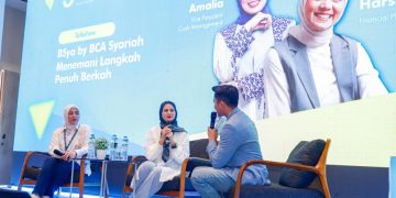 Vice President Cash Management BCA Syariah Nadia Amalia Sekarsari (kiri) dalam dalam Media Gathering yang digelar di Jakarta, Senin, 25 Agustus 2025.