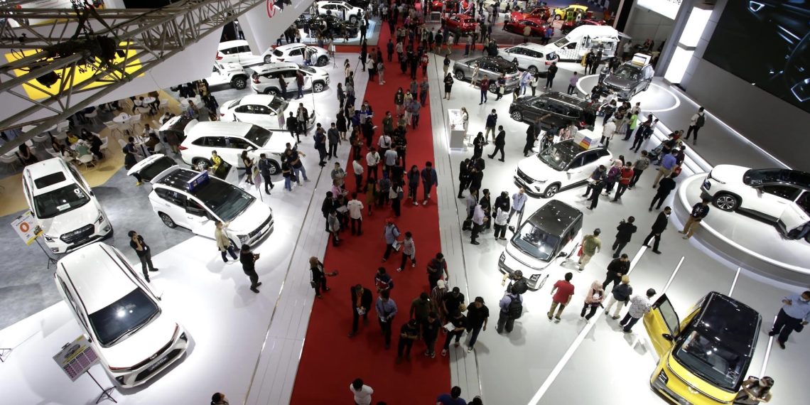 Ilustrasi penjualan kendaraan roda empat