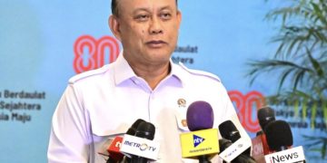 Presiden Prabowo Subianto memanggil Kepala Badan Gizi Nasional (BGN) Dadan Hindayana ke Istana Merdeka, Jakarta, pada Selasa, 12 Agustus 2025. Foto: BPMI Setpres