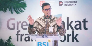 Direktur Utama PT Bank Syariah Indonesia Tbk (BSI), Anggoro Eko Cahyo, menyampaikan sambutan saat acara peluncuran Green Zakat Framework di Kantor Pusat BSI, Jakarta, Rabu, 27 Agustus 2025.