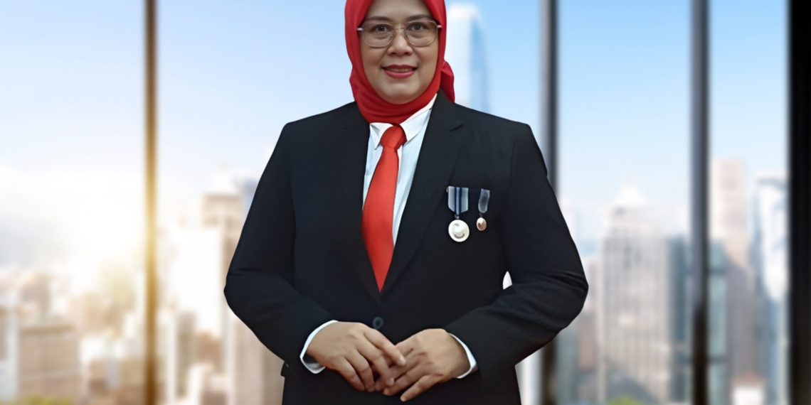 Rina Komisaris Bank Banten