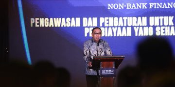 Ketua Umum Asosiasi Perusahaan Pembiayaan Indonesia (APPI), Suwandi Wiratno dalam acara Infobank Non-bank Financial Forum 2025: Pengawasan dan Pengaturan untuk Pertumbuhan Industri Asuransi & Pembiayaan yang Sehat dan Berkelanjutan, Jumat, 1 Agustus 2025.