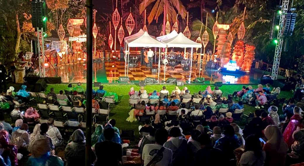 BRI Jazz Gunung Series 3 Ijen 2025 Tetap Hangat di Tengah Hujan