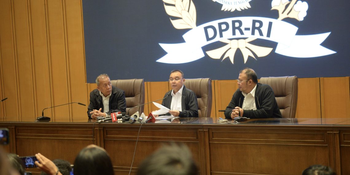 Wakil Ketua DPR RI Sufmi Dasco Ahmad dalam konferensi pers di Kompleks Parlemen, Senayan, Jakarta, Jumat (5/9/2025). Foto: DPR