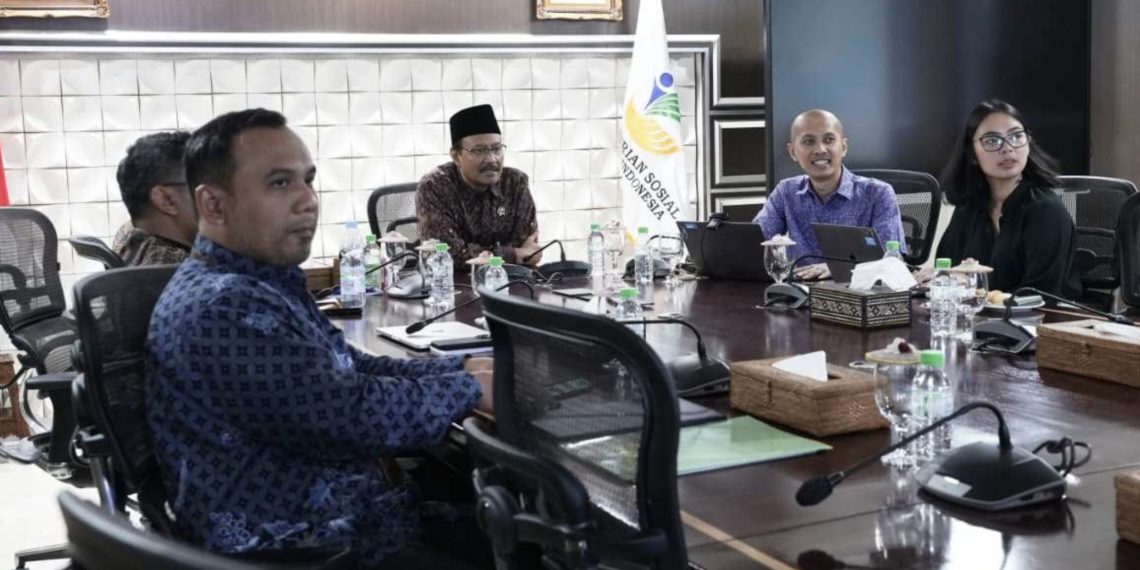 Uji coba portal bansos digital di Kantor Kementerian Sosial, Kamis (4/9). Foto: Kemensos