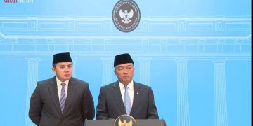 Menteri Sekretaris Negara Prasetyo Hadi dalam konferensi pers reshuffle kabinet di Kantor Presiden, Kompleks Istana Kepresidenan, Jakarta, Senin (8/9/2025).