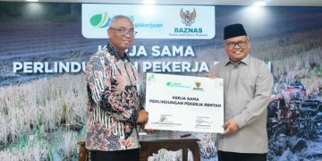 Komitmen BPJS Ketenagakerjaan dan Baznas melalui Perjanjian Kerja Sama (PKS) yang ditandatangani oleh Direktur Kepesertaan BPJS Ketenagakerjaan, Eko Nugriyanto dan Deputi 1 Baznas RI, M Arifin Purwakananta, pada Jum'at (19/9) di Jakarta.