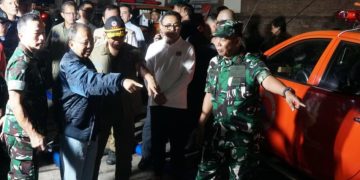 Gubernur Bali Wayan Koster dan BNPB tinjau Pasar Badung, banjir Bali diklaim mulai terkendali. (Tangkapan layar baliprov.go.id: Julian)