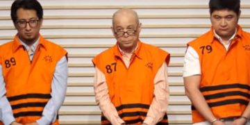 Komisi Pemberantasan Korupsi (KPK) menahan tiga tersangka terkait kasus dugaan suap pengadaan katalis di lingkungan PT Pertamina, Selasa, 9 September 2025. Ketiganya ditetapkan tersangka bersama satu orang lain yang hingga kini belum ditahan.