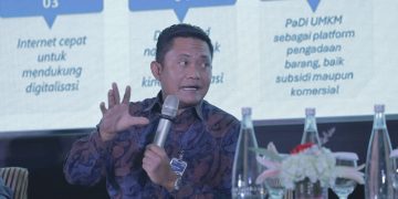 Direktur Commercial Banking BRI, Alexander Dippo Paris dalam acara Infobank bertajuk "Indonesia Economic Summit 2025: Sinergi Perbankan, BUMN dan Swasta untuk Mendukung Asta Cita Koperasi Desa Merah Putih”, di Shangri-La Hotel Jakarta, Kamis, 2 Oktober 2025.