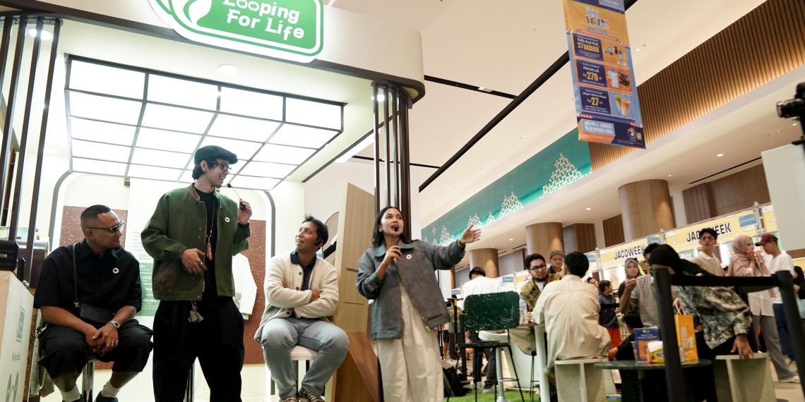Bank Mandiri Semarakkan Aksi Berkelanjutan Looping for Life di Livin’ Fest 2025