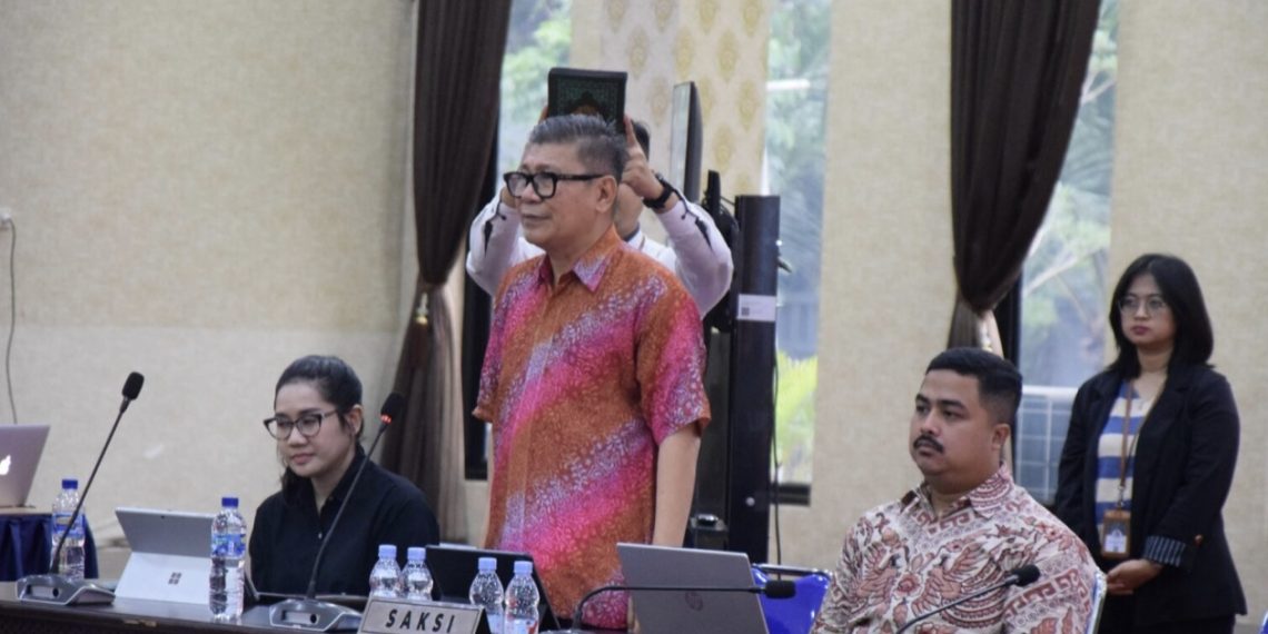 KPPU menghadirkan menghadirkan Ketua Umum Asosiasi Fintech Pendanaan Bersama Indonesia (AFPI), Entjik S. Djafar sebagai saksi