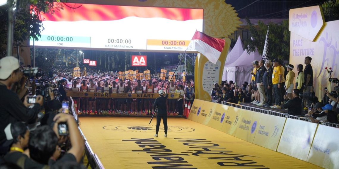 Ajang pertama di tanah air yang berpredikat ‘Elite Label Road Race’ dari World Athletic, Maybank Marathon, yang diselenggarakan oleh PT Bank Maybank Indonesia Tbk pada 22-24 Agustus 2025, kembali memberikan dampak ekonomi positif bagi Bali. (Foto: Dok. Maybank Indonesia)