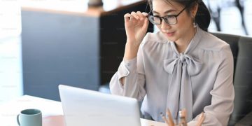 Hoya Jawab Kebutuhan Pasar Lensa di Indonesia