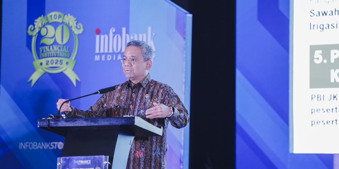 Wakil Menteri Keuangan Suahasil Nazara dalam acara The Finance Executive Forum di ajang Top 20 Financial Institutions Award & Best CFO 2025 yang digelar Infobank Media Group di Bali Room, Hotel Indonesia Kempinski, Jakarta, Selasa, 28 Oktober 2025. (Foto: M. Zulfikar)