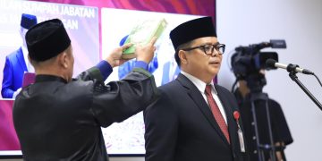 Otoritas Jasa Keuangan (OJK) melantik Adi Surahmat sebagai Kepala Kantor OJK Provinsi Maluku Utara, Jumat, 10 Oktober 2025.