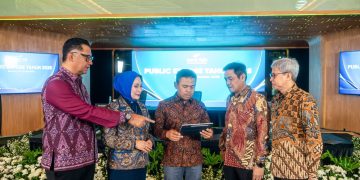 Pimpinan Bank BJB pada Rabu, 29 Oktober 2025, memaparkan kinerja sepanjang 2025 yang menyatakan pencapaian kinerja yang baik dan fokus pada pertumbuhan berkelanjutan. (Foto: istimewa)