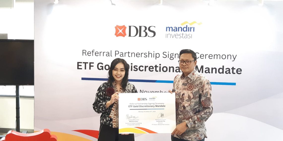 DBS Indonesia dan Mandiri Investasi rilis ETF Gold BlackRock di Jakarta, Senin (24/11). (Foto: Steven Widjaja)