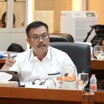 Anggota Komisi IX DPR RI Edy Wuryanto saat Rapat Kerja Komisi IX DPR RI dengan Menteri Kesehatan RI, Ketua DJSN, Ketua Dewan Pengawas BPJS Kesehatan, Direktur Utama BPJS Kesehatan di Ruang Rapat Komisi IX, Jakarta, Kamis (13/11/2025). Foto: DPR