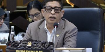 Ketua Baleg DPR RI Bob Hasan dalam Rapat Kerja Baleg di Gedung Nusantara I, DPR RI, Senayan, Jakarta, Kamis (27/11/2025)