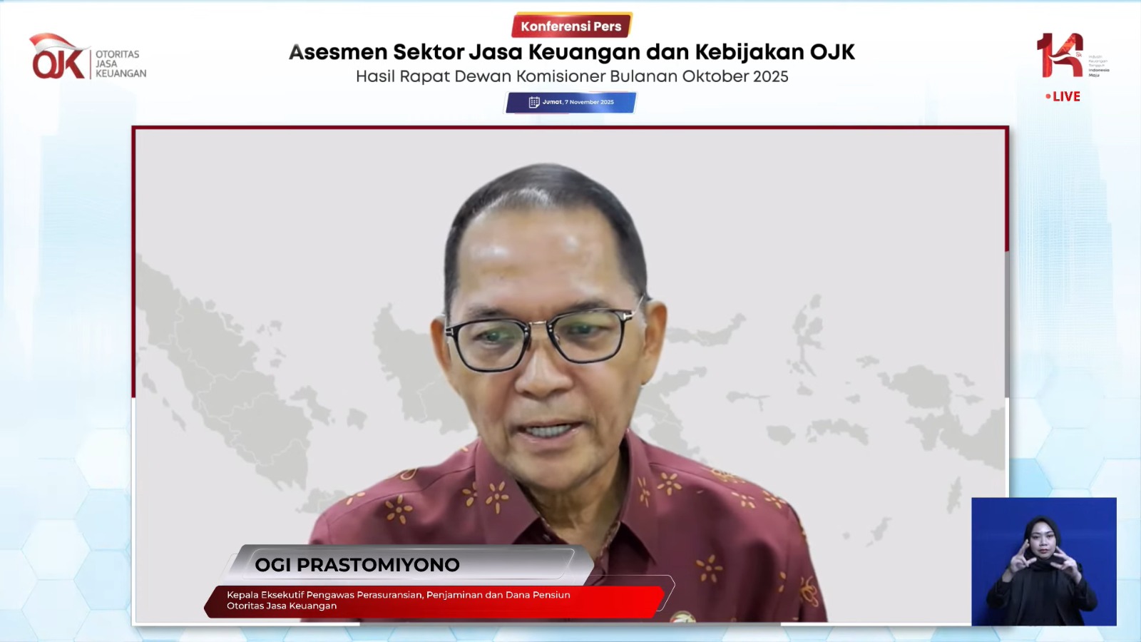 Kepala Eksekutif Pengawas PPDP OJK, Ogi Prastomiyono, dalam Konferensi Pers Hasil Rapat Dewan Komisioner Bulanan Oktober 2025, Jumat (7/11). (Tangkapan layar virtual meeting: Alfi Salima Puteri)