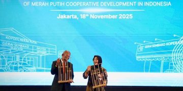 Deputi Bidang Pengembangan Talenta dan Daya Saing Koperasi Kemenkop Destry Anna Sari