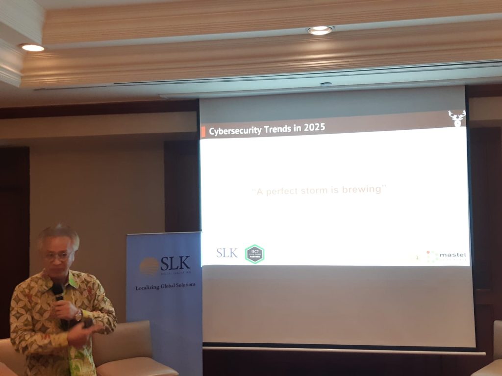 Task Force Lead, Cybersecurity and Digital Sovereignty Mastel Digital Enabler, Andang Nugroho di Jakarta, Selasa (4/11). (Foto: Steven Widjaja)