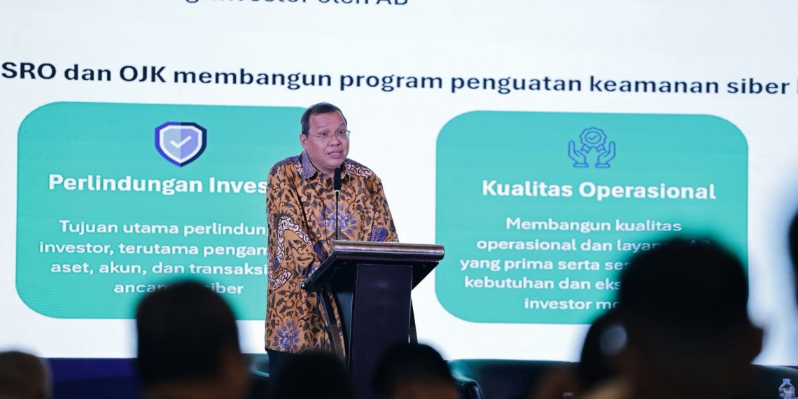 Direktur Utama Bursa Efek Indonesia (BEI) Iman Rachman, dalam Seminar "When Security Becomes the Greatest Risk in Financial Industry", yang digelar Infobank Media Group bersama FDS PAC Group dan APEI, di JS Luwansa Hotel, Kuningan, Jakarta, Kamis, 20 November 2025. (Foto: M. Zulfikar)