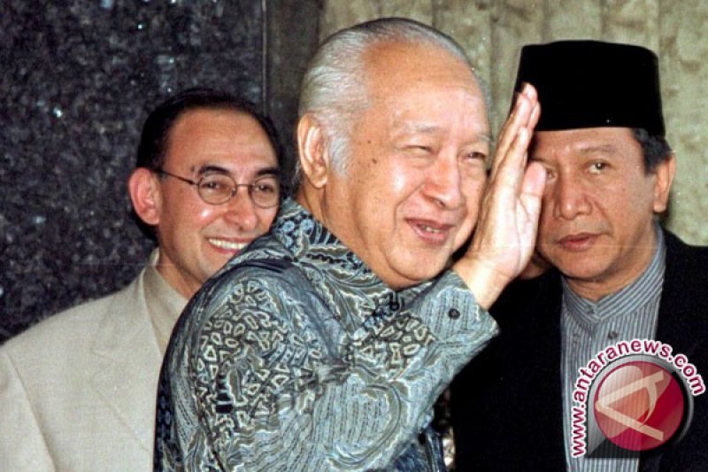 Arsip foto- Mantan Presiden Soeharto. (Foto ANTARA/Ali Anwar)