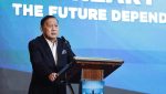 Ketua Dewan Pengawas Ikatan Bankir Indonesia (IBI), Agus Dermawan Wintarto Martowardojo, saat memberikan sambutan dalam acara Top 100 CEO and The Future Leaders Forum 2025 di Hotel Shangri-La Jakarta, Senin, 8 Desember 2025. (Foto. M. Zulfikar)