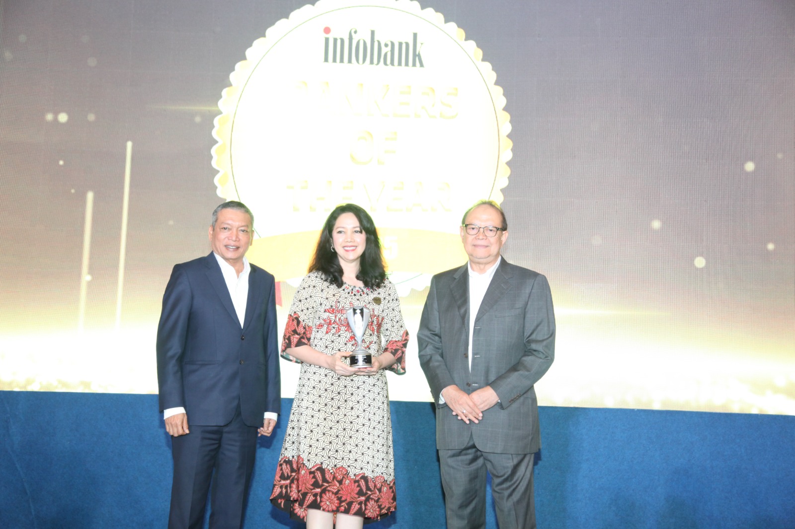 Direktur Utama Permata Bank, Meliza Musa Rusli meraih penghargaan “Infobank CEO of The Year 2025”. Senin, 8 Desember 2025,. (Foto: Erman Subekti)