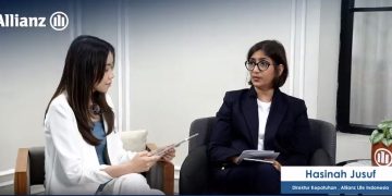 Direktur Kepatuhan Allianz Life Indonesia, Hasinah Jusuf (kanan). (Foto: Tangkapan layar/M. Ibrahim)