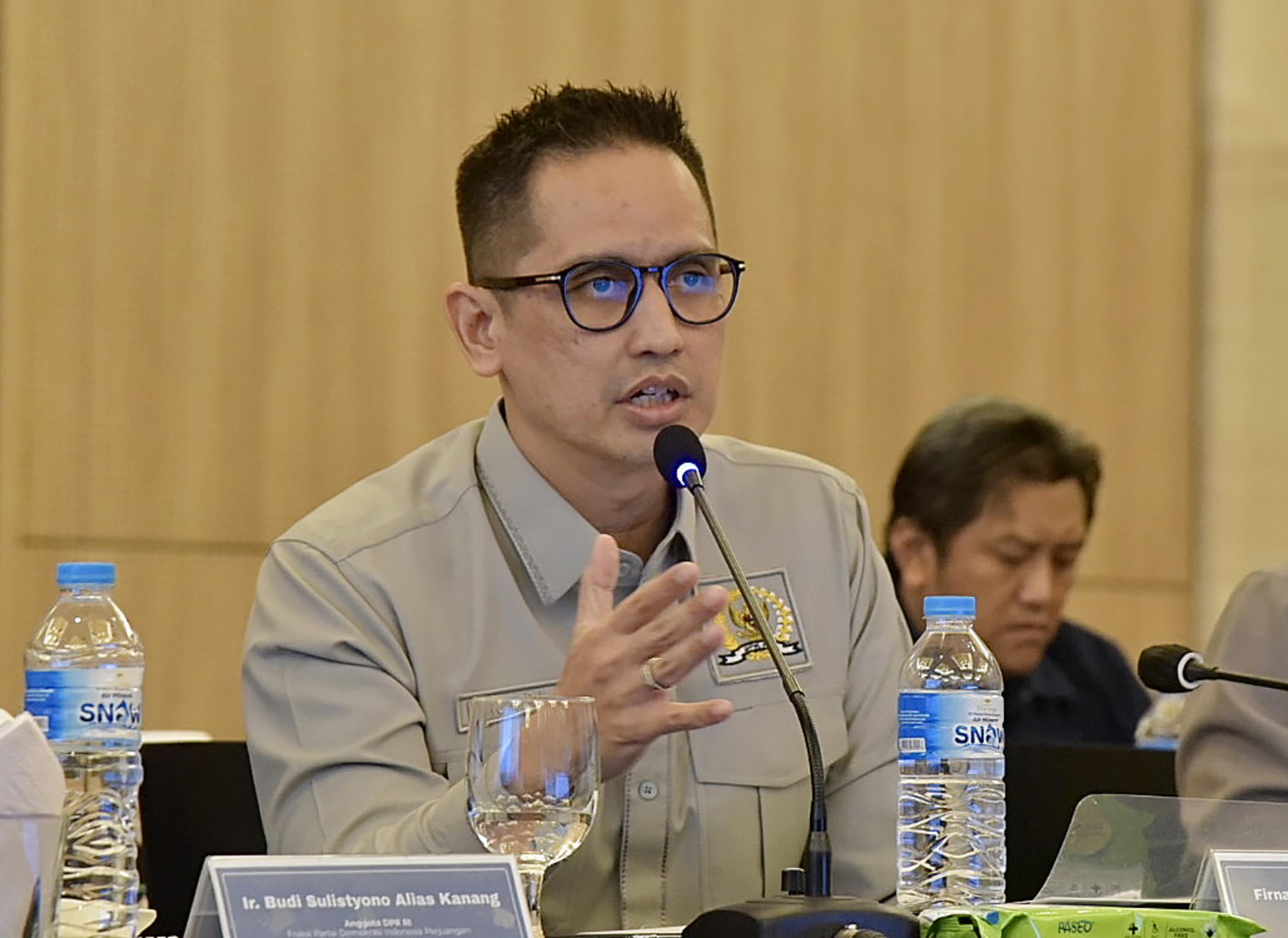Anggota Komisi VI DPR RI, Firnando Hadityo Ganinduto, menekankan pentingnya peran BUMN dalam menyukseskan program nasional 3 Juta Rumah. (Foto: DPR)