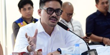 Anggota Komisi V DPR RI Teguh Iswara Suardi melakukan Kunjungan Kerja Reses untuk memastikan persiapan libur Natal 2025 dan Tahun Baru 2026, di Kota Makassar,Provinsi Sulawesi Selatan (14/12/2025). Foto : DPR