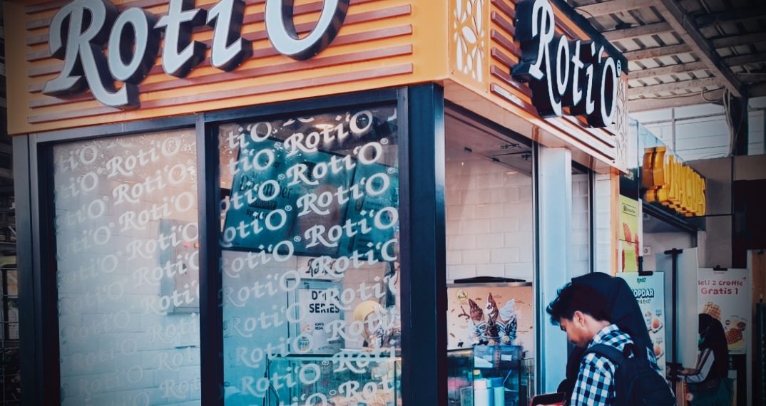 Gerai Roti'O di Stasiun Sudimara, Tangerang Selatan. (Foto: Julian)