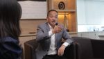 Presiden Direktur Sun Life Indonesia sekaligus Plt Ketua AAJI, Albertus Wiroyo, saat berbincang dengan jurnalis Infobank, Kamis, 15 Januari 2026. (Foto: Erman Subekti)