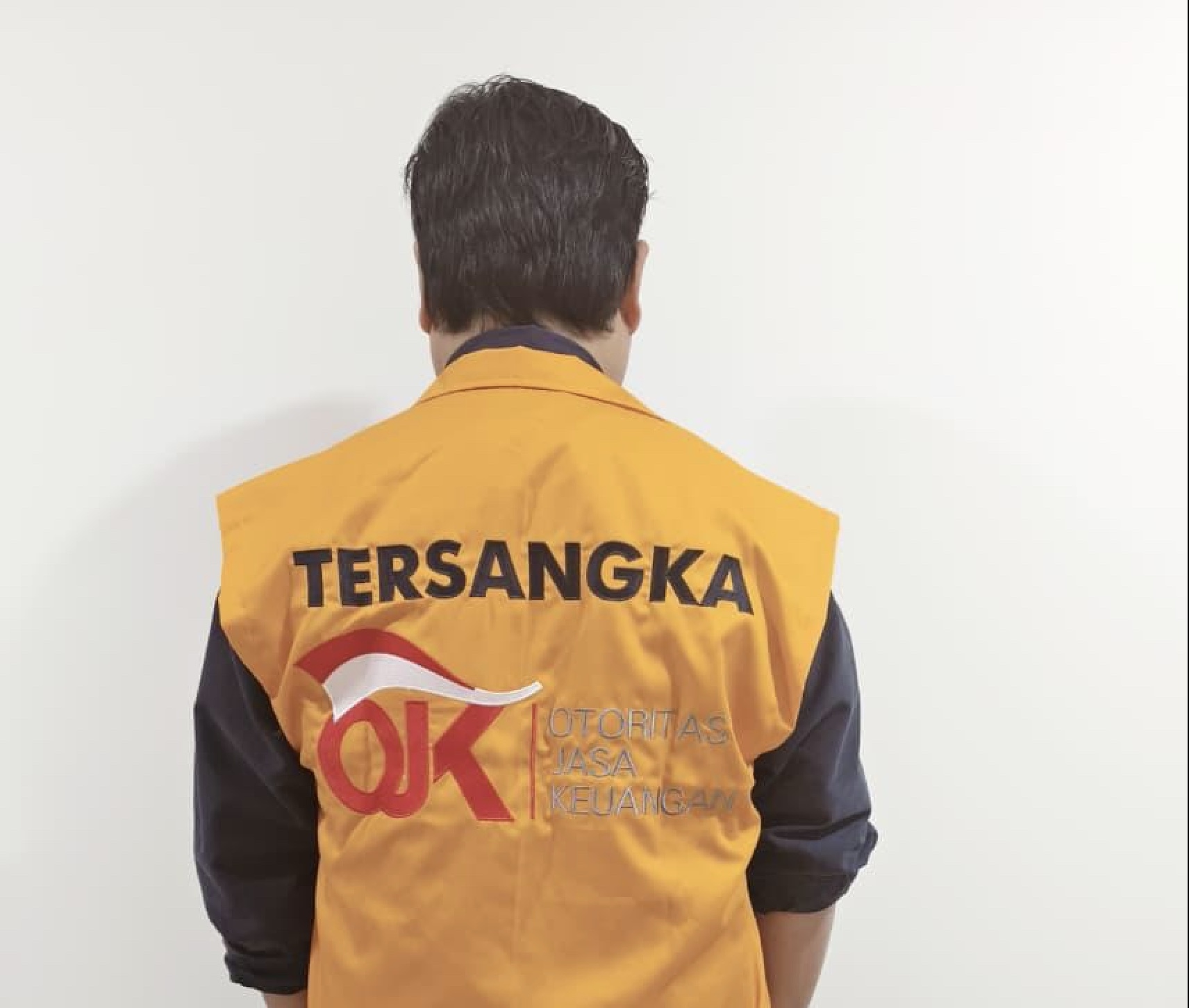 YS selaku Direktur Utama sekaligus pemegang saham