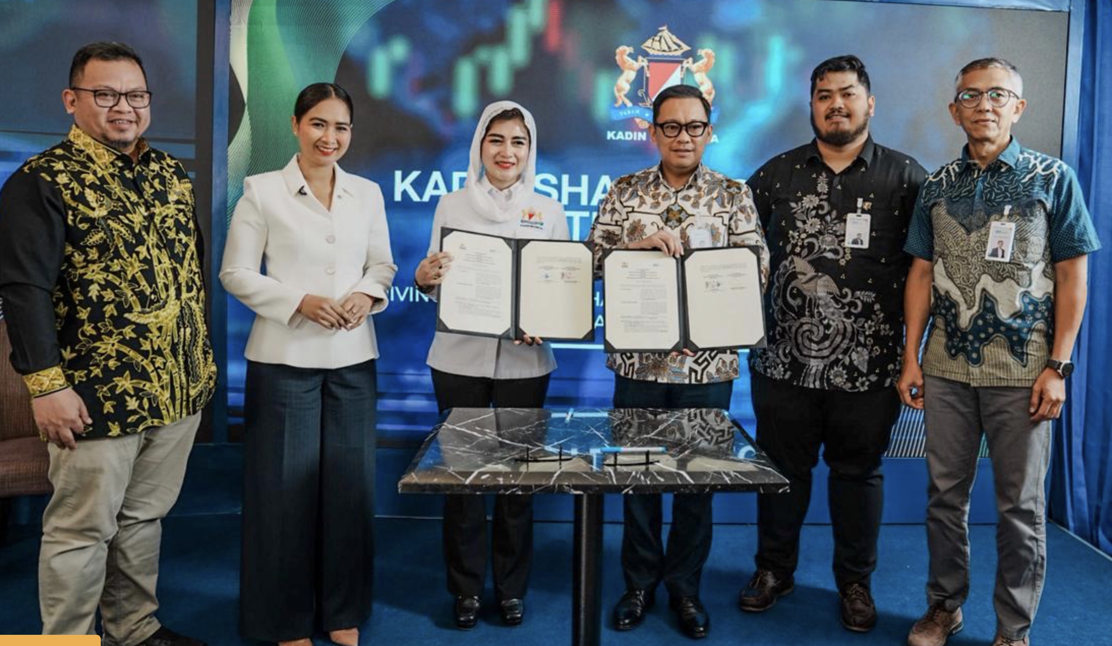 BSI bersama Kamar Dagang dan Industri Indonesia (Kadin) menyepakati berbagai poin kerjasama, termasuk di antaranya pemanfaatan jasa layanan keuangan syariah untuk lebih dari 15 ribu anggota Kadin di seluruh Indonesia.
